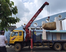 XE TẢI CẨU CHUYÊN DỤNG