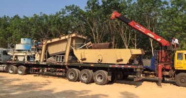 CHO THUÊ XE CẨU, VẬN CHUYỂN HÀNG HÓA