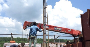 CHO THUÊ XE CẨU, VẬN CHUYỂN HÀNG HÓA